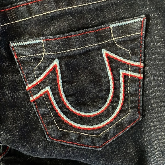 True religion Capri dark wash jeans size 28 red and blue white stitching - Picture 2 of 7